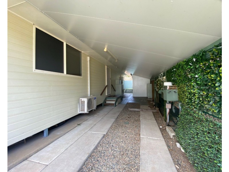 23/1 Jacaranda Drive, Boyne Island QLD 4680