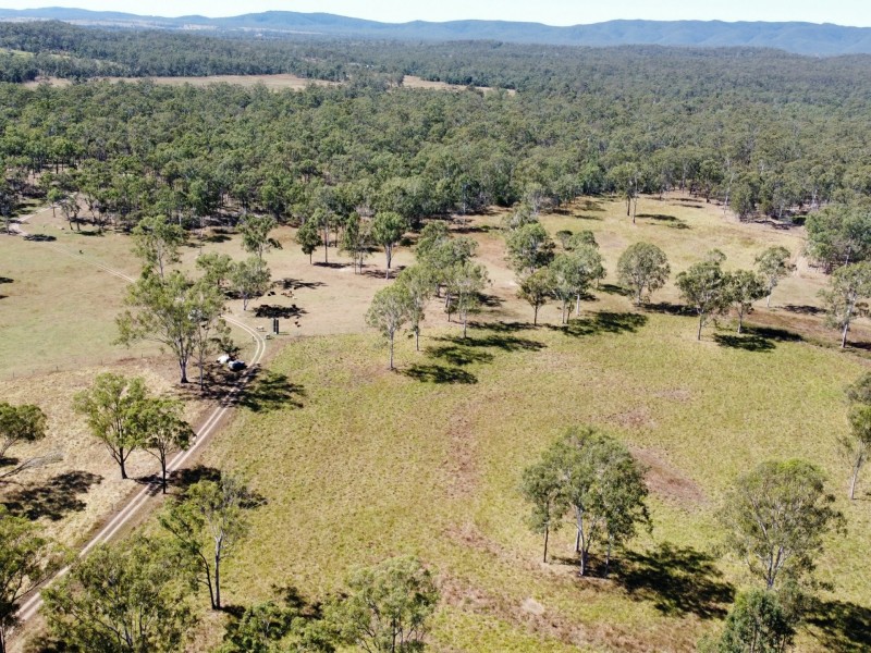 258 Donaldsons Road, Foreshores QLD 4678