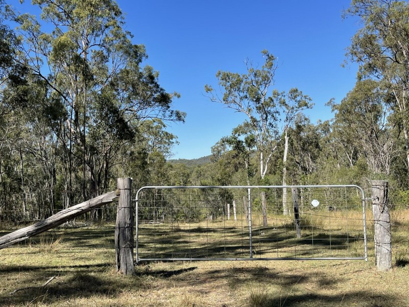 258 Donaldsons Road, Foreshores QLD 4678