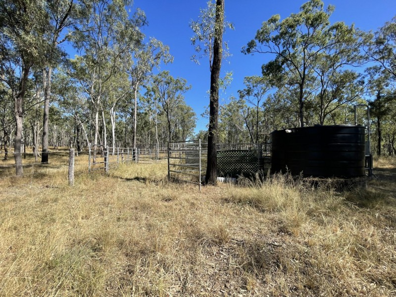 258 Donaldsons Road, Foreshores QLD 4678