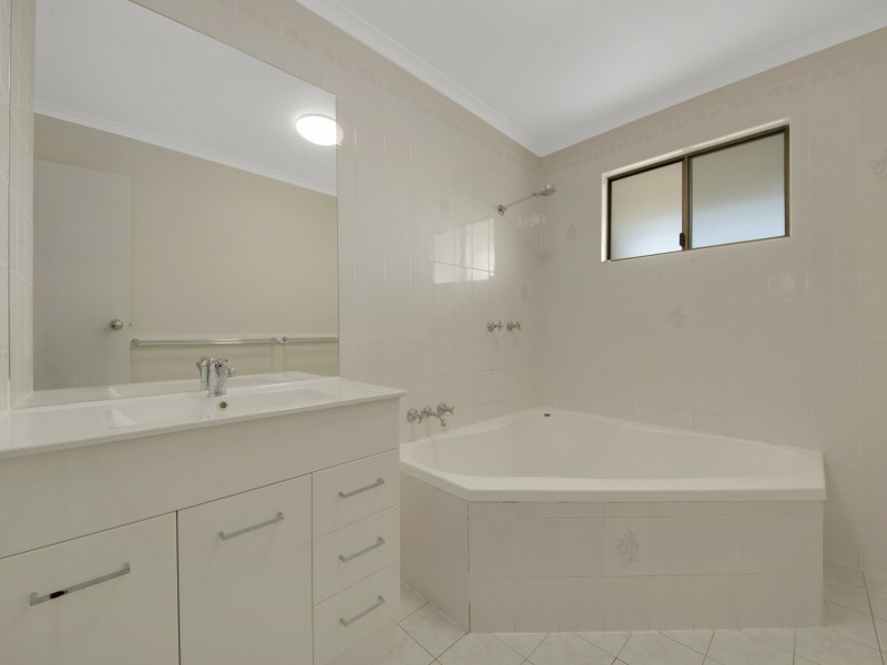 7 Kilman Court, Boyne Island QLD 4680