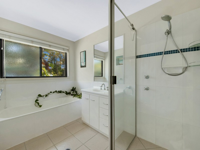 13 Ronald Crescent, Benaraby QLD 4680