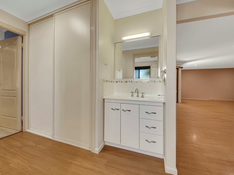 11 Pryde Street, Tannum Sands QLD 4680