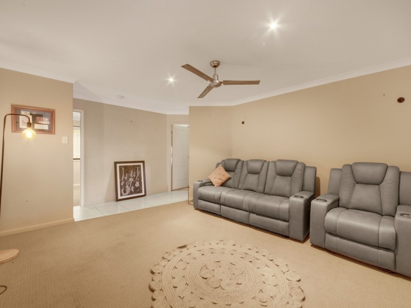 27 Lighthouse Drive, Boyne Island QLD 4680