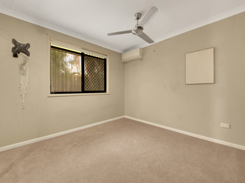 27 Lighthouse Drive, Boyne Island QLD 4680