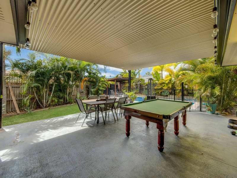 27 Lighthouse Drive, Boyne Island QLD 4680