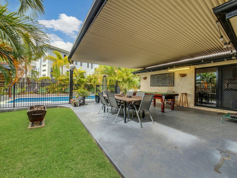 27 Lighthouse Drive, Boyne Island QLD 4680