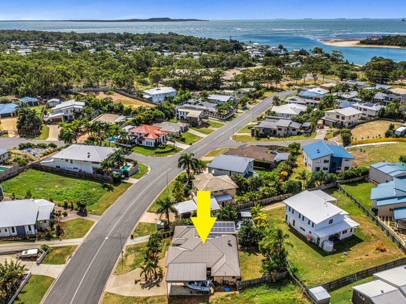 27 Lighthouse Drive, Boyne Island QLD 4680