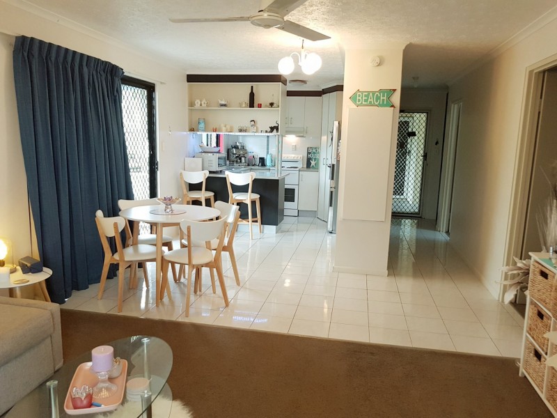 2/32 Beach Avenue, Tannum Sands QLD 4680