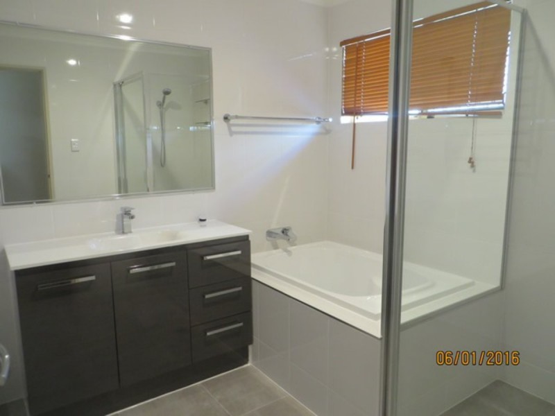 9 Belah Court, Boyne Island QLD 4680