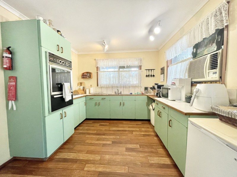 327 Bells Road, Rodds Bay QLD 4678