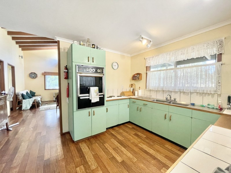 327 Bells Road, Rodds Bay QLD 4678