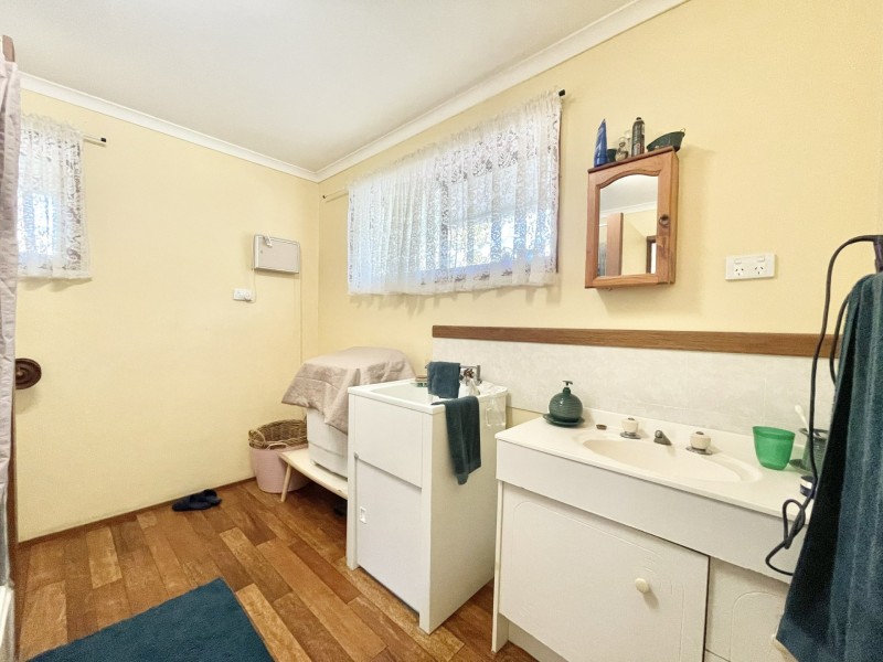 327 Bells Road, Rodds Bay QLD 4678