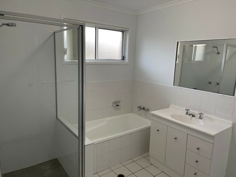 7 Lomandra Street, Boyne Island QLD 4680