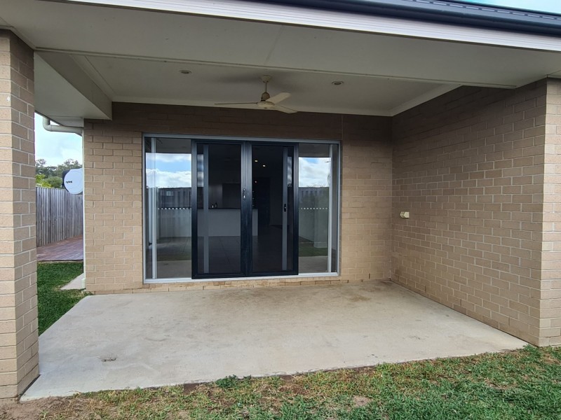 35 Koolivoo Parade, Boyne Island QLD 4680
