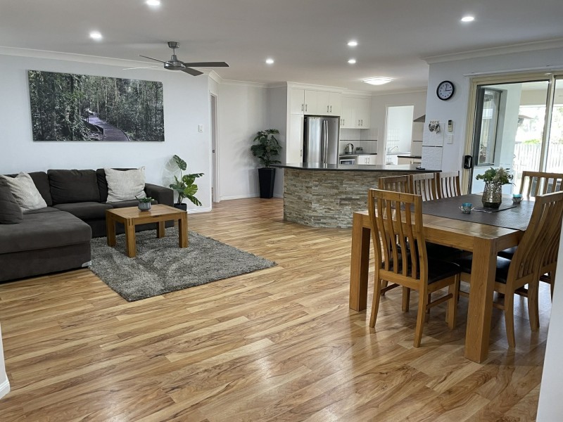 37 Golf View Drive, Boyne Island QLD 4680