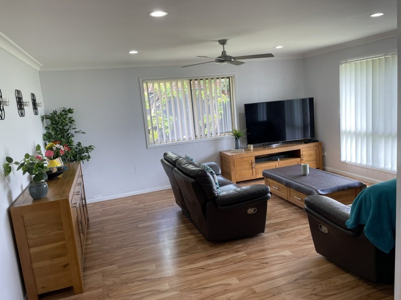 37 Golf View Drive, Boyne Island QLD 4680