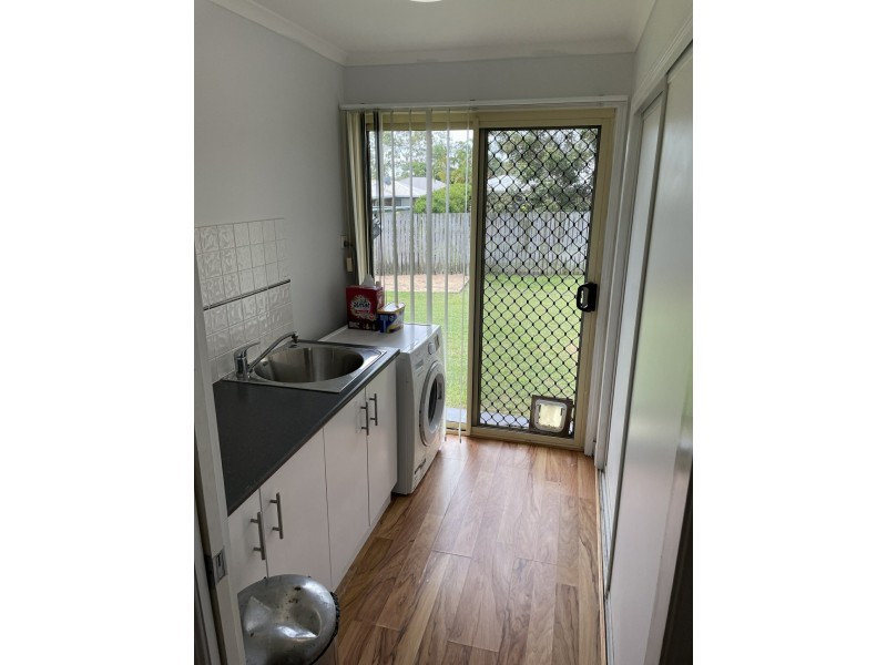 37 Golf View Drive, Boyne Island QLD 4680