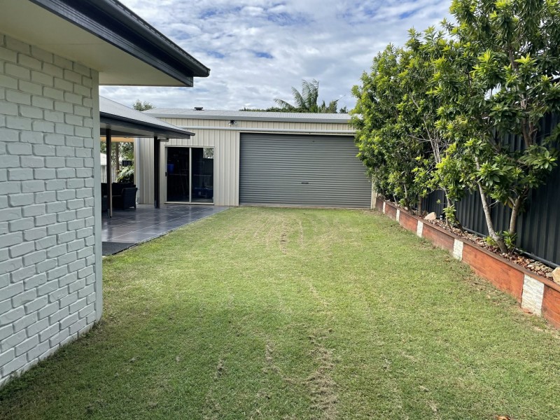 37 Golf View Drive, Boyne Island QLD 4680