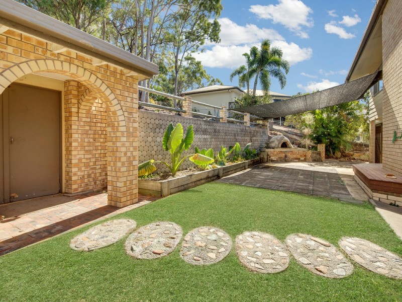 12 Tasman Court, Boyne Island QLD 4680