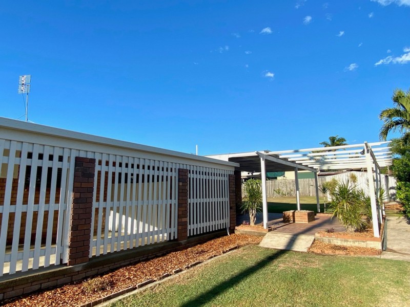 15 Latrobe Street, Tannum Sands QLD 4680