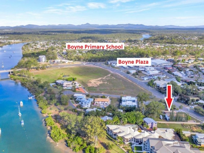 Unit 4/4 Wyndham Ave, Boyne Island QLD 4680