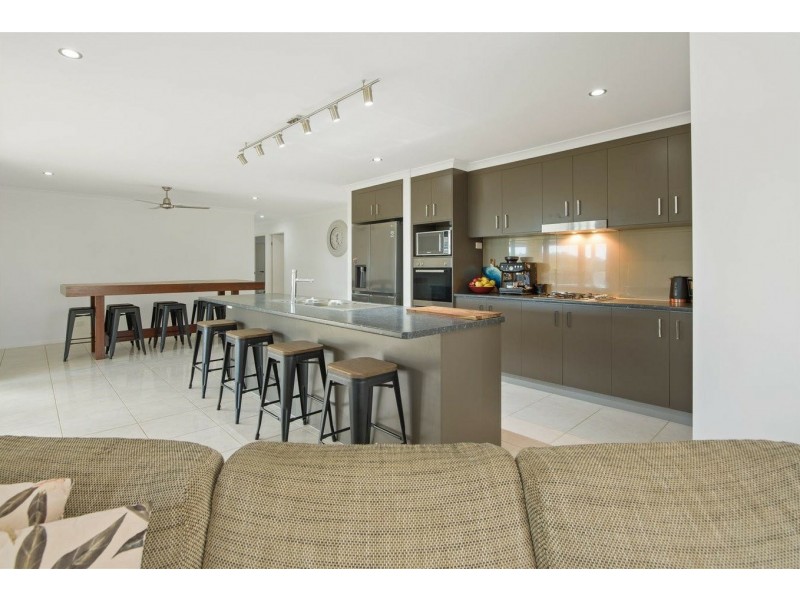 17 Stockman Dr, Benaraby QLD 4680