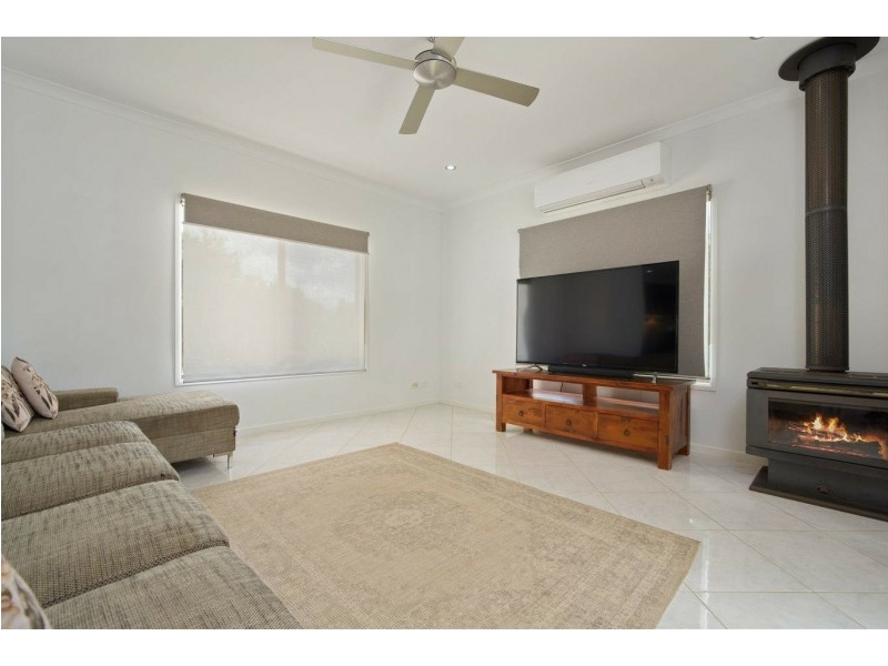 17 Stockman Dr, Benaraby QLD 4680