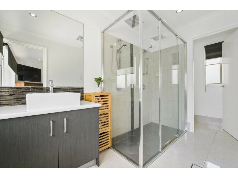 17 Stockman Dr, Benaraby QLD 4680