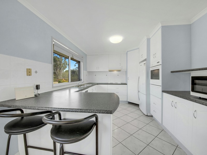 81 Bukkan Road, Glen Eden QLD 4680