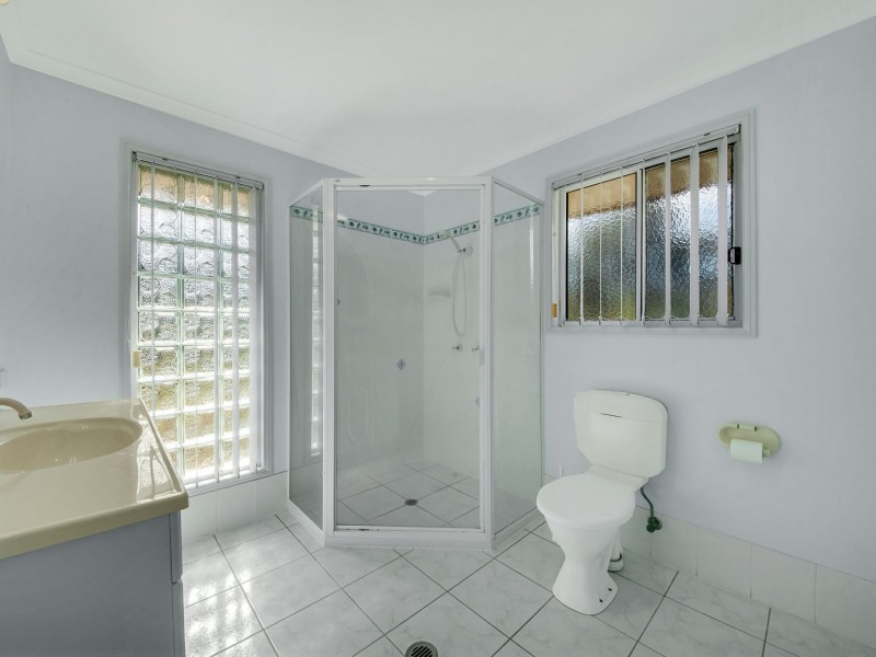 81 Bukkan Road, Glen Eden QLD 4680