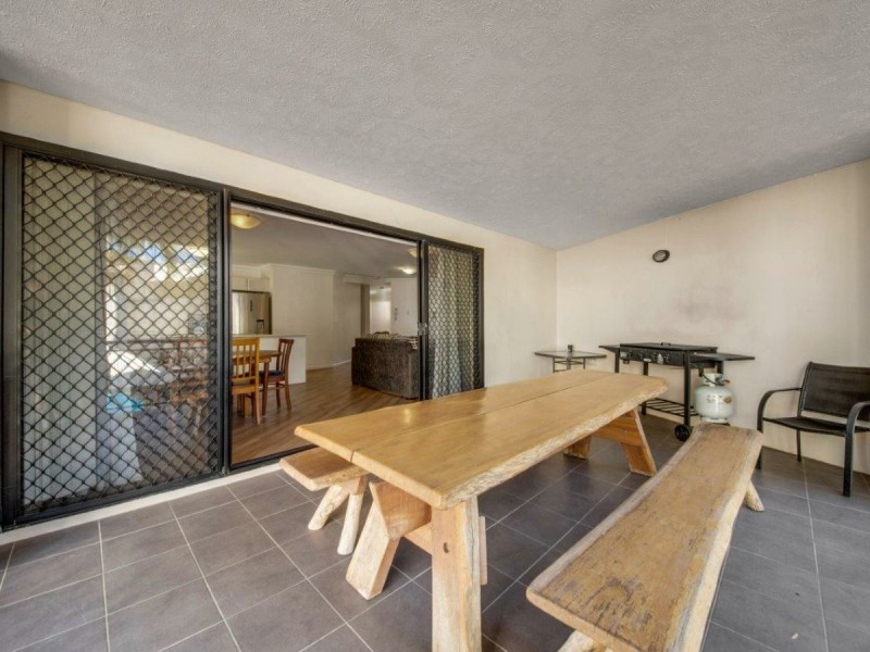 8/8a Wyndham Avenue, Boyne Island QLD 4680