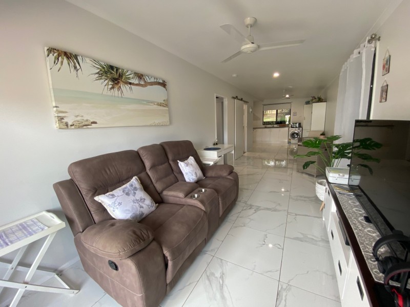 10/1 Jacaranda Drive, Boyne Island QLD 4680
