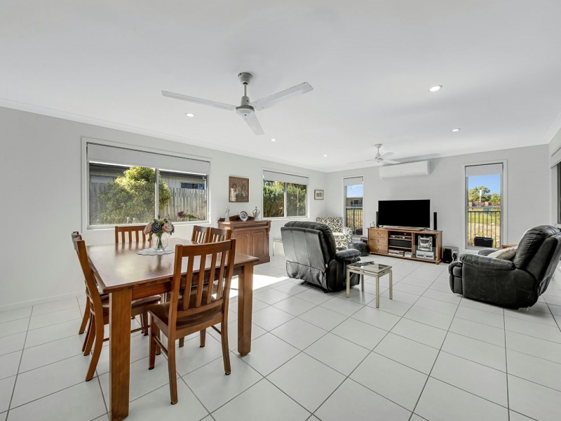 2/67 Bauhinia Street, Boyne Island QLD 4680