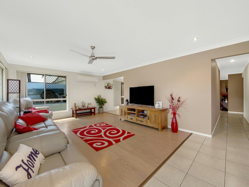 4 Douglas Street, Tannum Sands QLD 4680