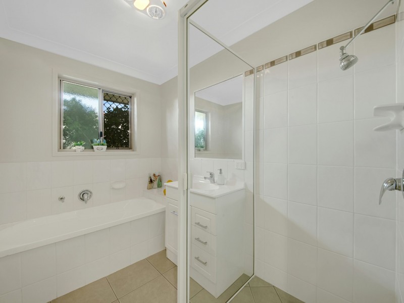 4 Douglas Street, Tannum Sands QLD 4680