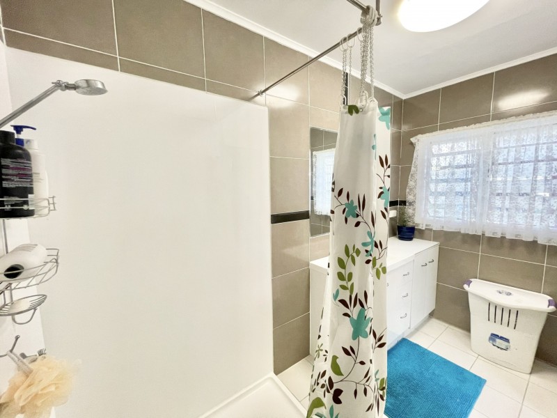 13 Wadeleigh Street, Bororen QLD 4678