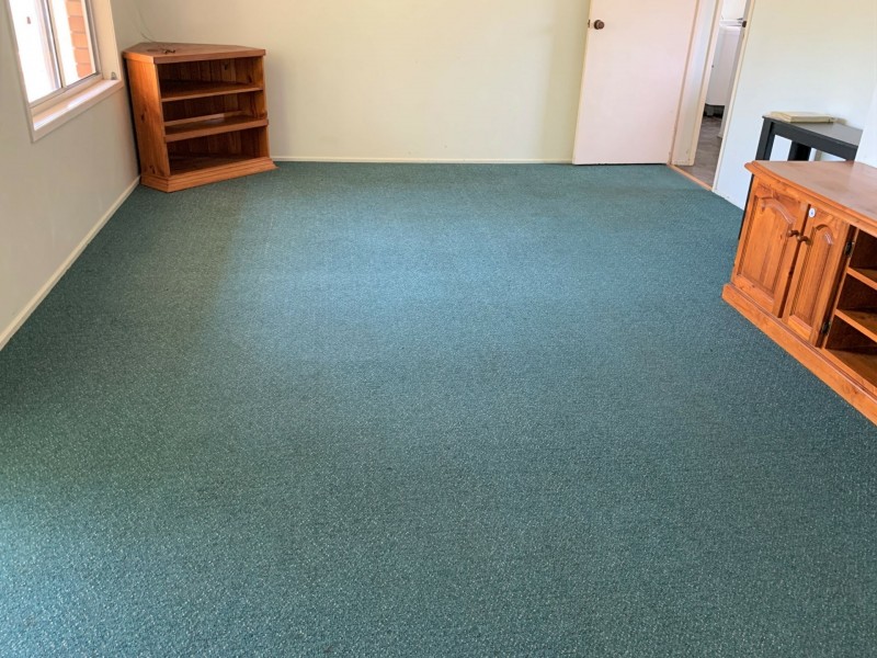 25 Edward Street, Boyne Island QLD 4680