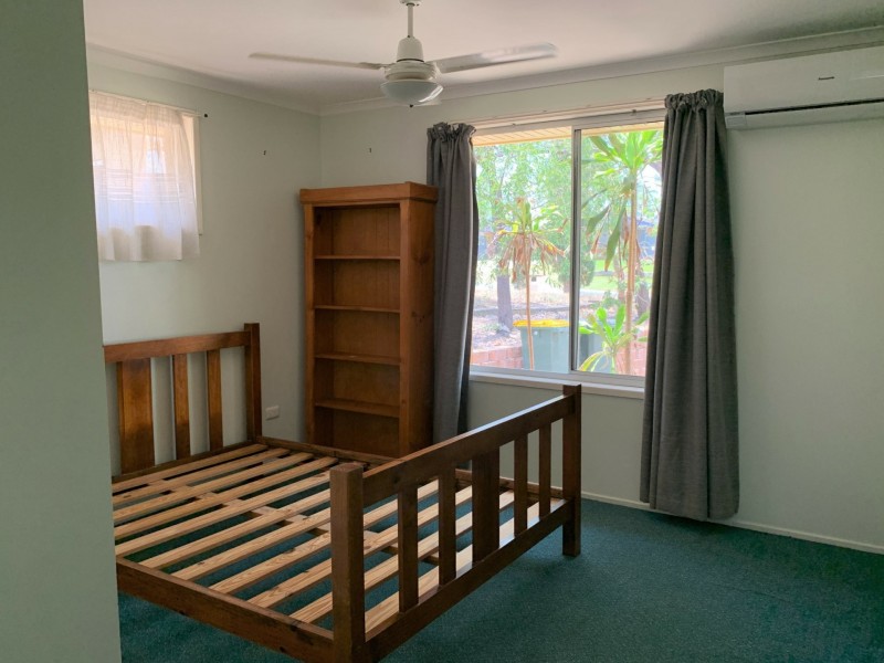 25 Edward Street, Boyne Island QLD 4680