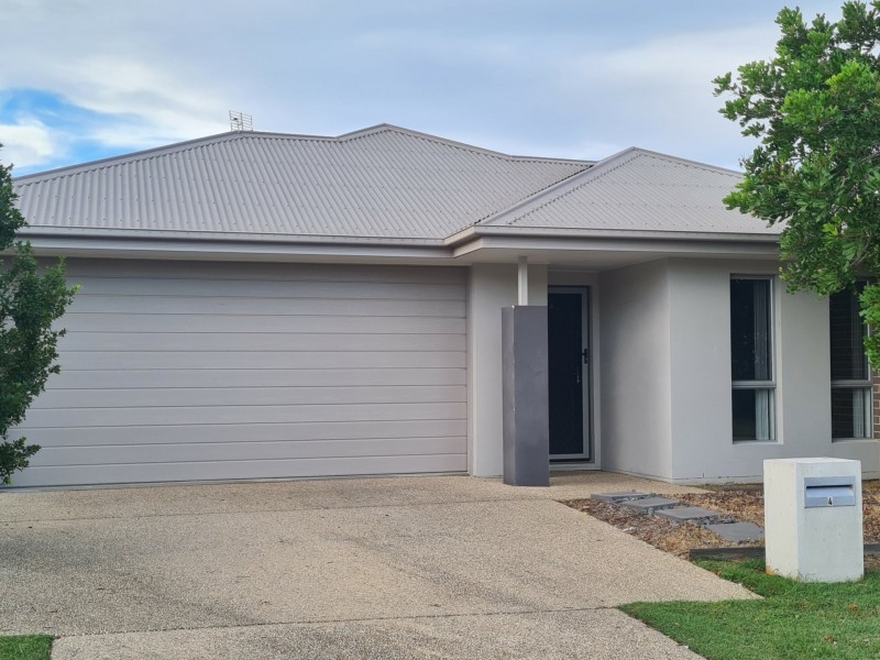 4 Wabby Street, Boyne Island QLD 4680