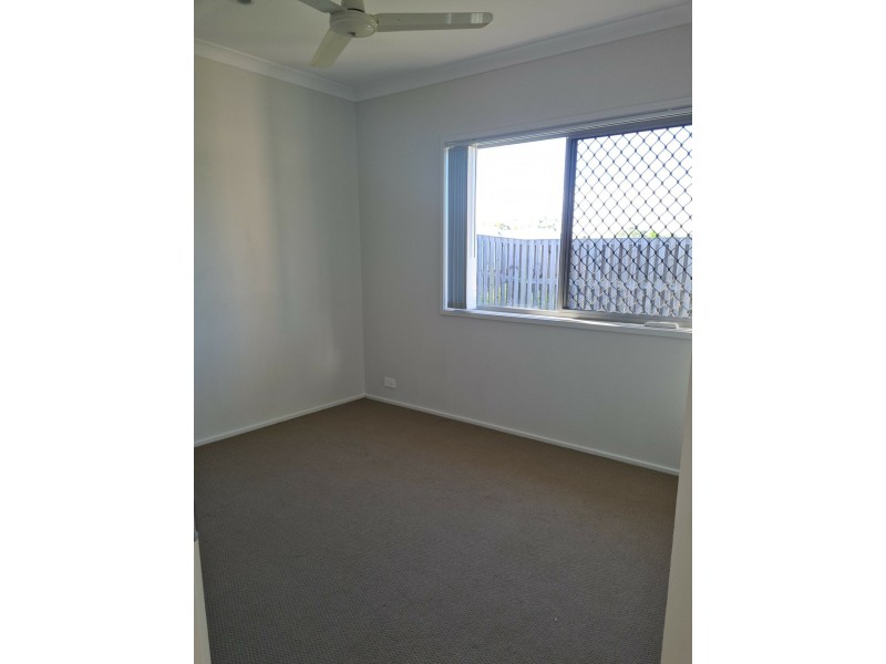 4 Wabby Street, Boyne Island QLD 4680