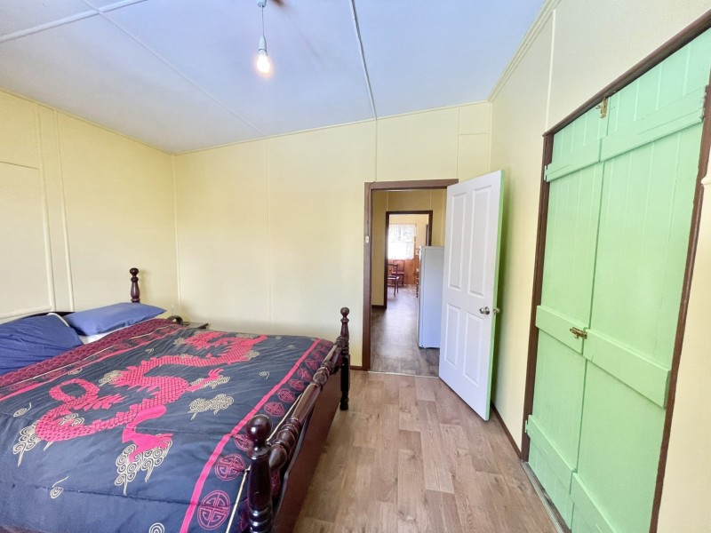 11 Dougall Street, Bororen QLD 4678