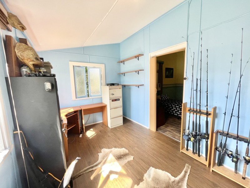 11 Dougall Street, Bororen QLD 4678