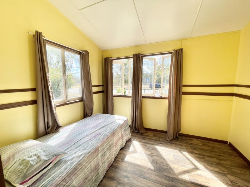 11 Dougall Street, Bororen QLD 4678