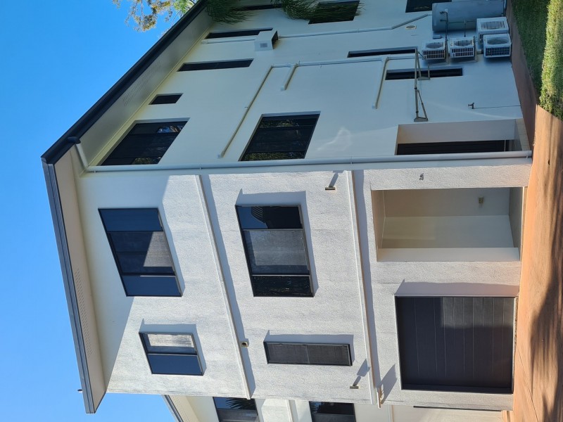 2A/6 Wyndham Ave, Boyne Island QLD 4680