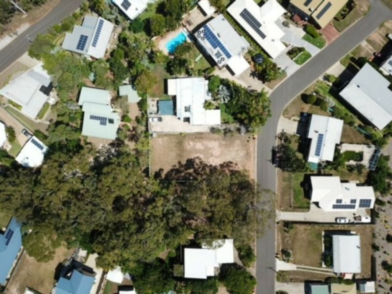 9 Alpine Avenue, Boyne Island QLD 4680