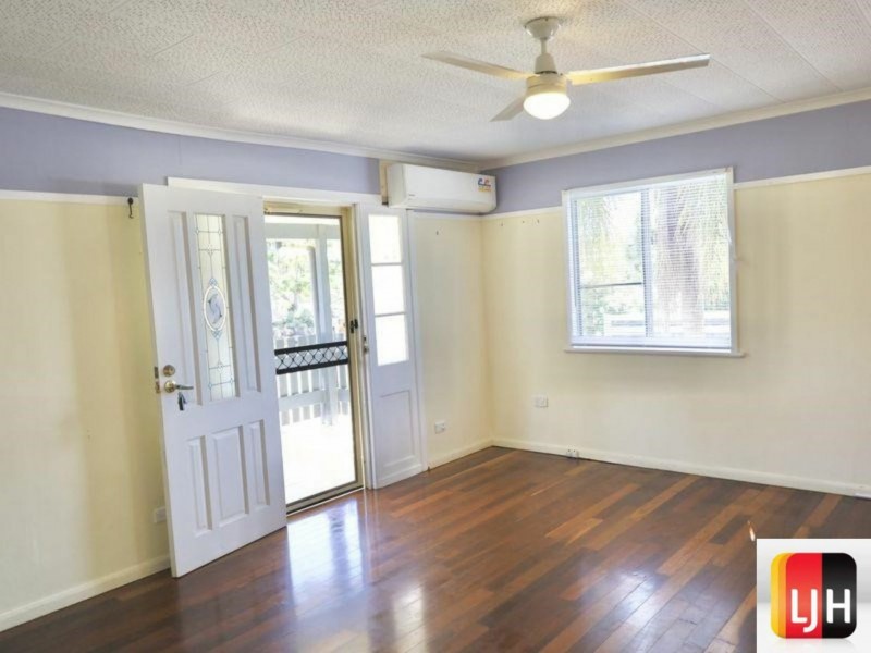 8 Marina Avenue, Boyne Island QLD 4680