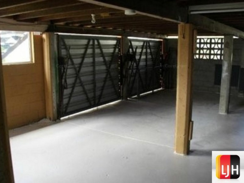 8 Marina Avenue, Boyne Island QLD 4680