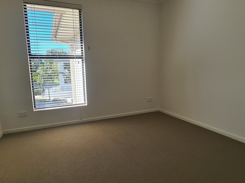 16/8A Wyndham Avenue, Boyne Island QLD 4680