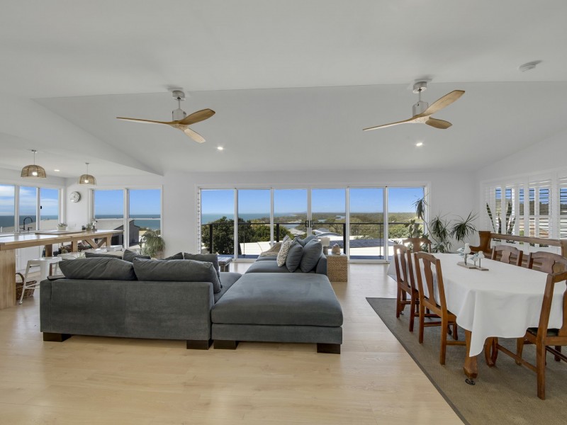 3 Zephyr Street, Tannum Sands QLD 4680
